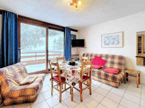 Appartement skis aux pieds, balcon, et piscine, proche commerces, 6 personnes - FR-1-267-244